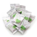 Gummibärchen Päckchen Schön, dass du da bist - grün weiß mit Herz - Süßigkeit Snack Give-Away