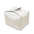 Kleine quadratische vintage Schachtel in 8 x 6,5 x 5,5 cm beige wei&szlig;e Spitze - f&uuml;r Geschenke Hochzeit