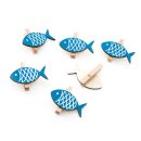 Kleine blaue Fische aus Holz auf Deko Klammern - 5 cm...