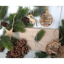 10 filigrane Weihnachtskugeln aus Holz 9 cm - Flache Holzanh&auml;nger