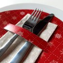 10 Teller Deckchen rot wei&szlig; rund 21 cm - weihnachtlich mit Schneeflocken